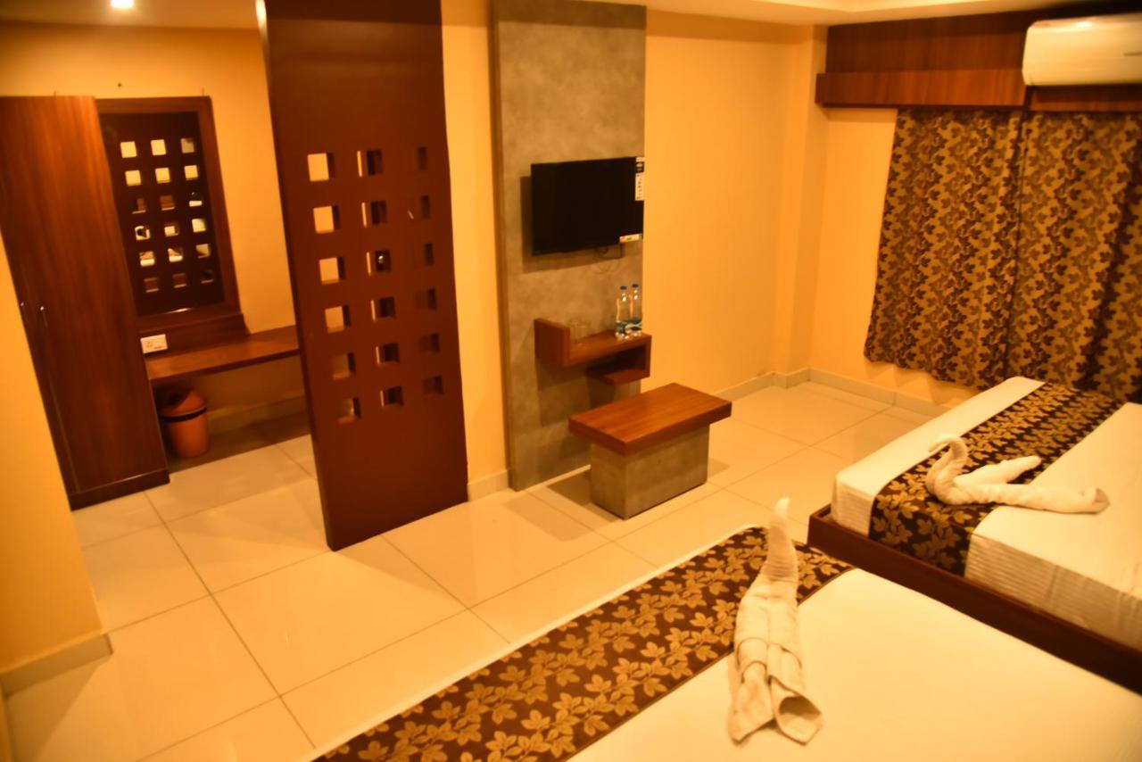 Hotel Four Seasons Velankanni Extérieur photo